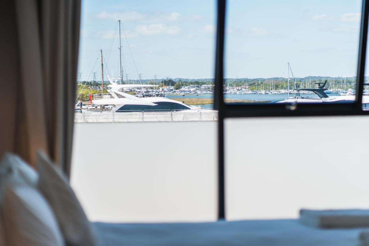 Beautiful Two Bedroom Harbour Side Apartment Пул Экстерьер фото
